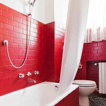 Apartman While Underground And Bus Station A/c *